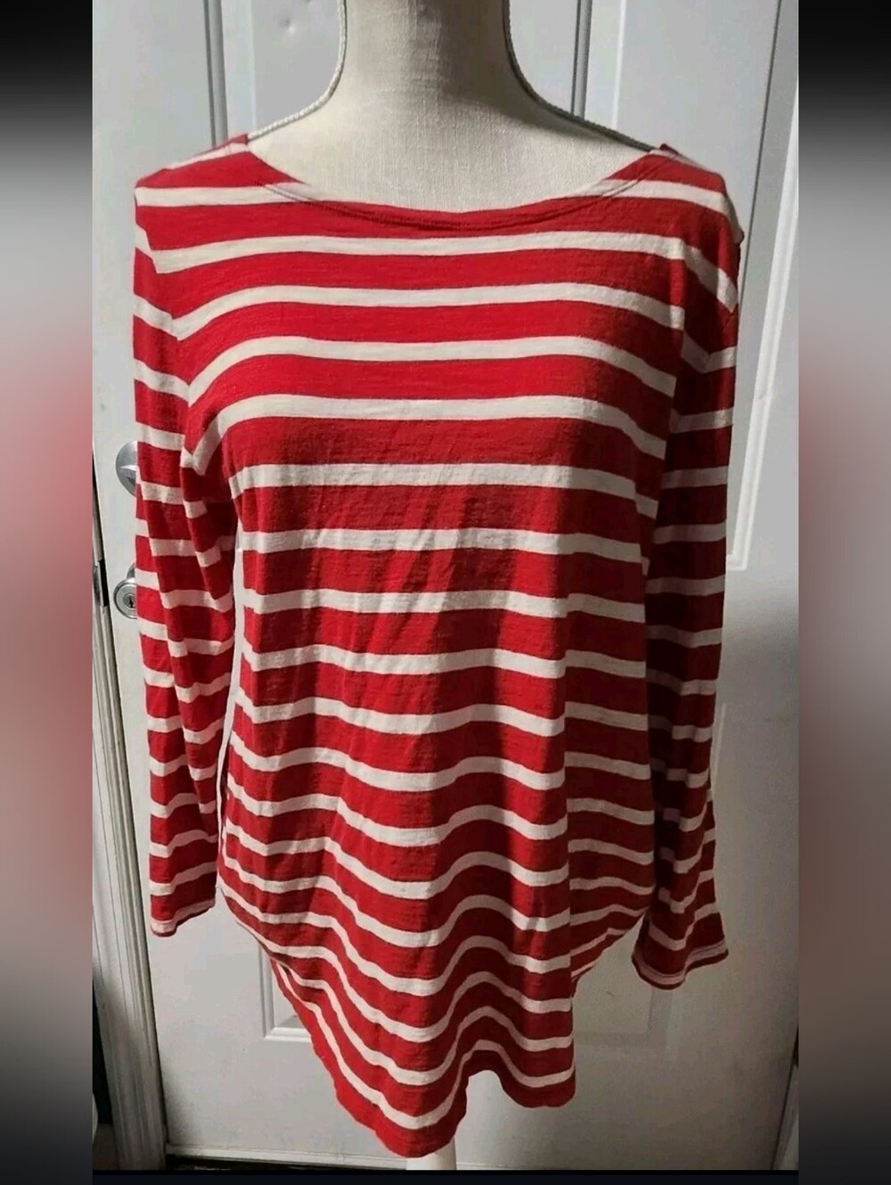 Old Navy Women's Red And White Striped Long Sleeve Top Size Large